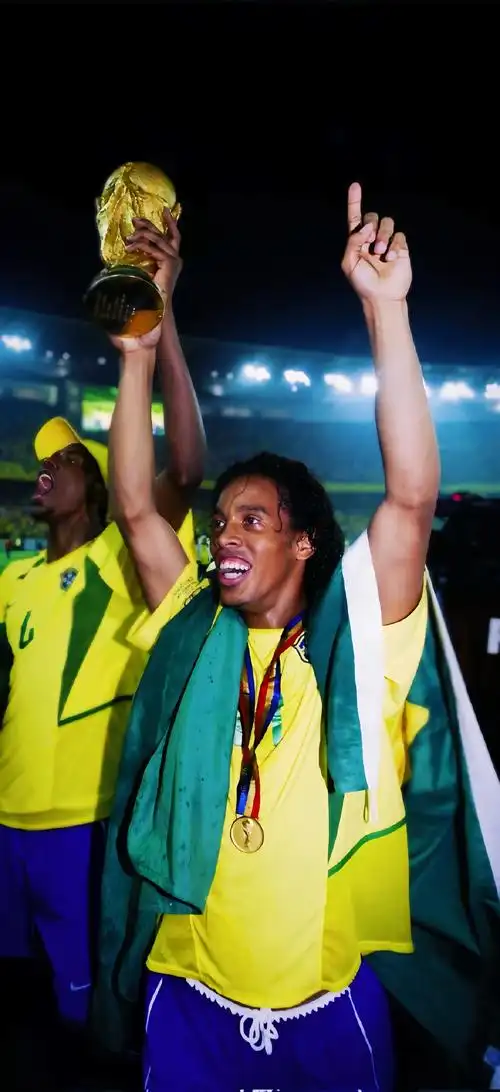 还需在场外 还需在场外