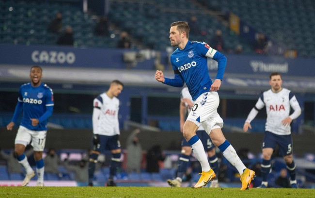 埃尔南德斯 埃尔南德斯